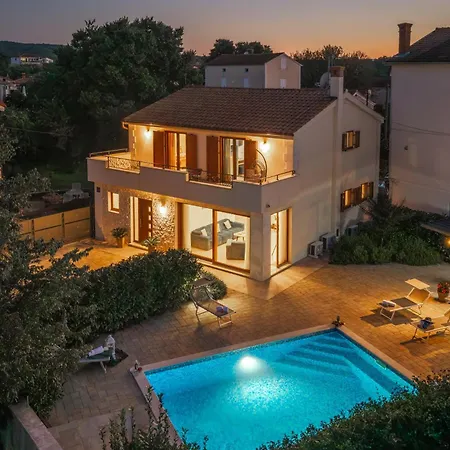 Mare With Private Pool And Garden - Happy Apartman *
