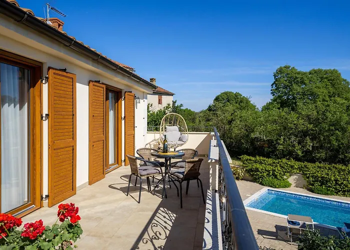 Mare With Private Pool And Garden - Happy アパート マリンスカ