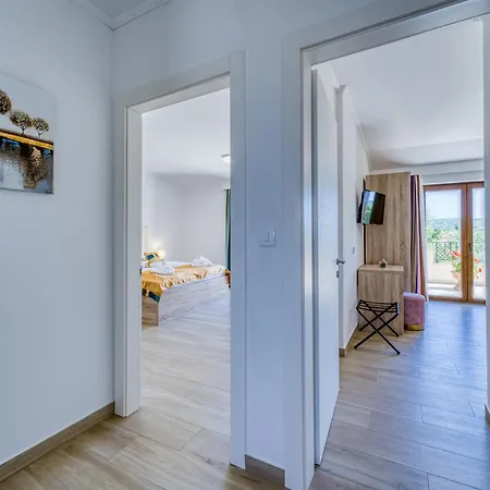 شقة Mare With Private Pool And Garden - Happy *