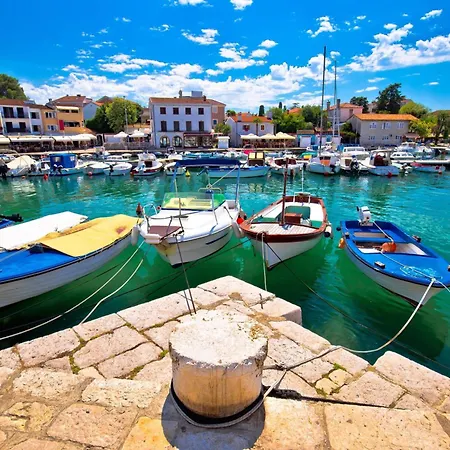 Apartament Mare With Private Pool And Garden - Happy Malinska