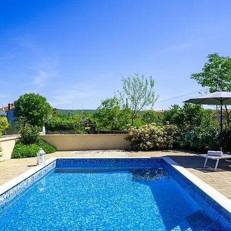 شقة Mare With Private Pool And Garden - Happy مالينسكا