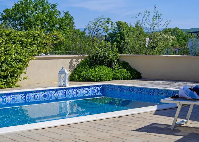 Mare With Private Pool And Garden - Happy 아파트 *
